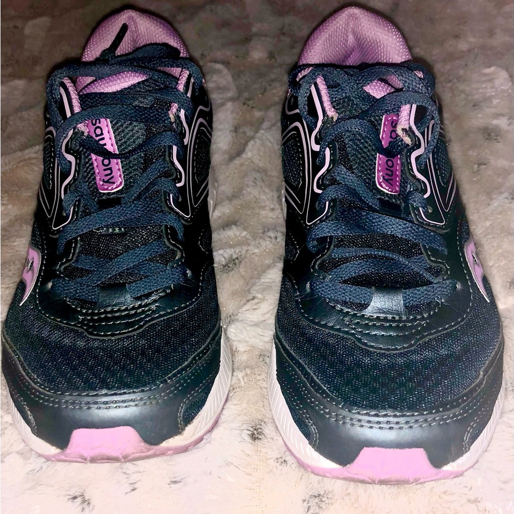 Women’s SAUCONY VERSAFOAM SNEAKERS. Slate/Violet.